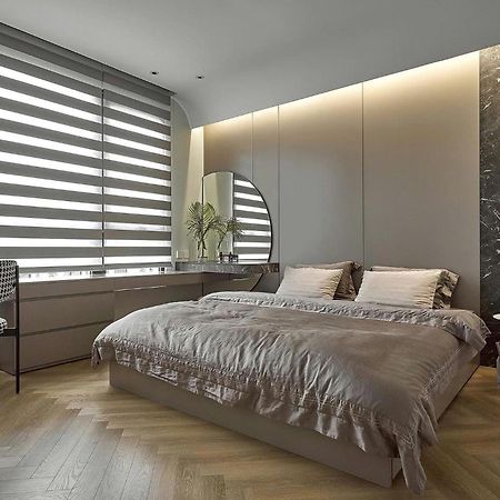 Kabi Homes - Luxury Apartment In Vinhomes Times City Hanoi Esterno foto